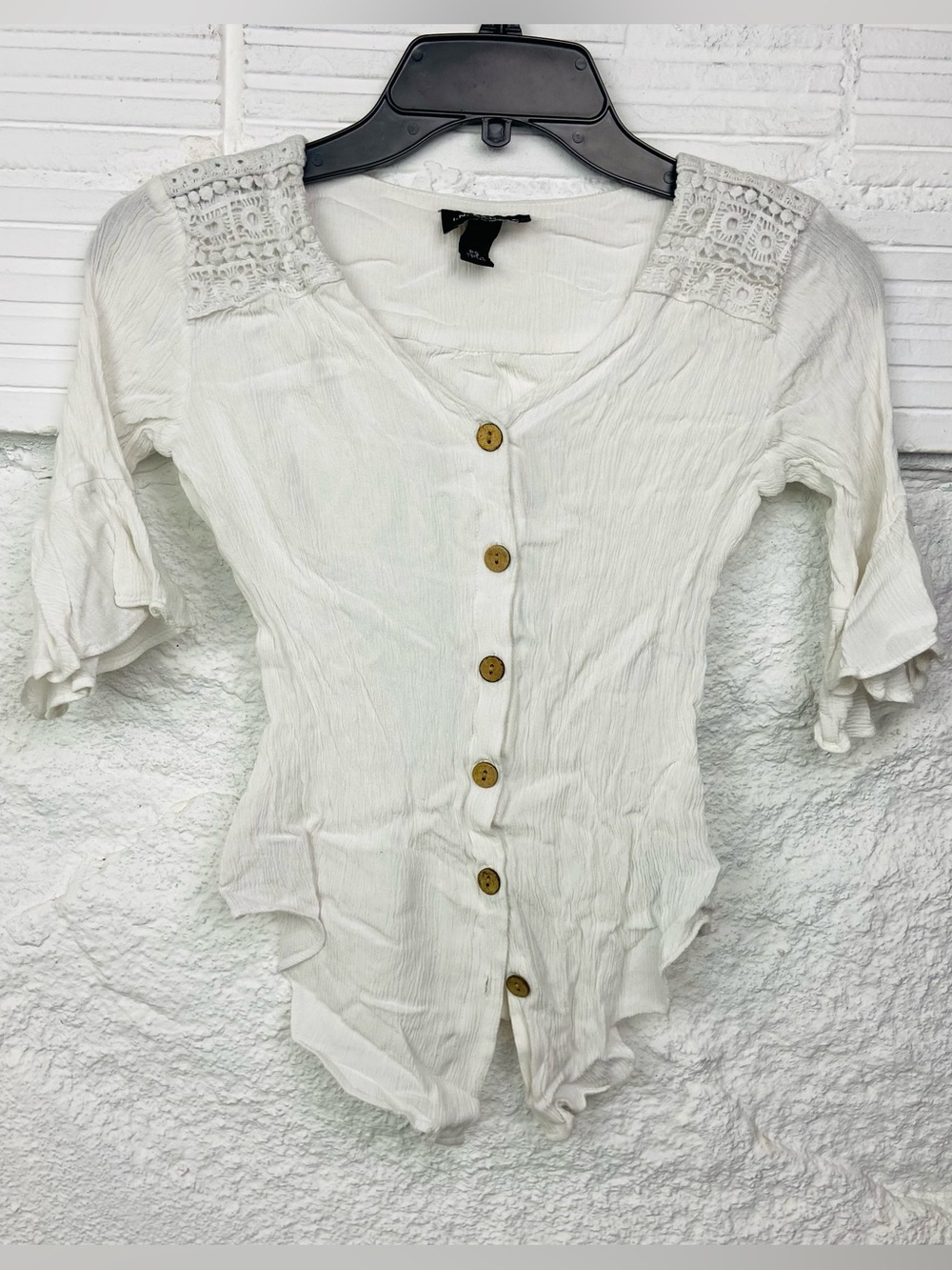 I.N. Studio White Crochet-Shoulder Button Front flare sleeve Blouse SZ SP